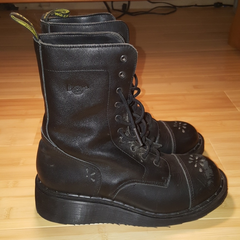 Rare Dr. Marten women's Santa Cruz wedge boot